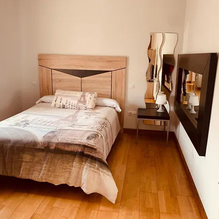 Estudios Blanmart * Santender