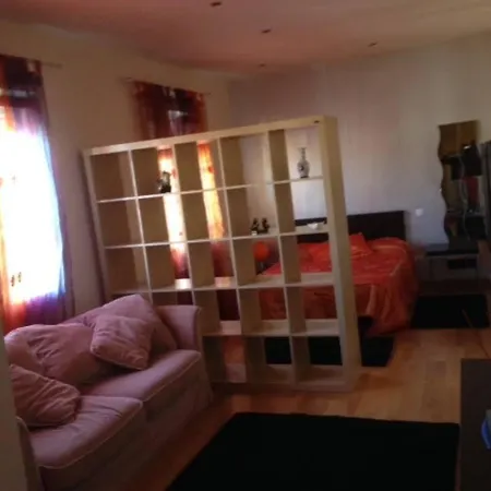 Estudios Blanmart Apartman